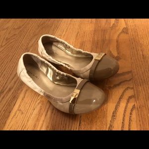 TAHARI Glenda ballet flats 7.5